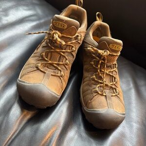 Keen Men’s Hiking Shoes